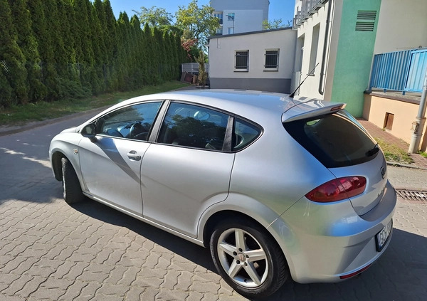 Seat Leon cena 18500 przebieg: 197000, rok produkcji 2011 z Moryń małe 79